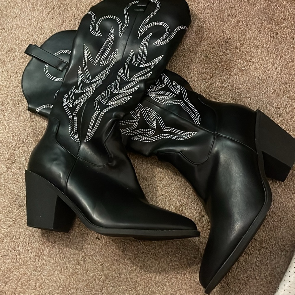 NEW Countryside Cutie Cowboy Boots - Black Size 10